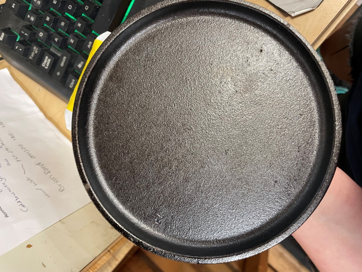 NEW-LODGE CAST IRON BURGER PRESS (ECP019149) gallery