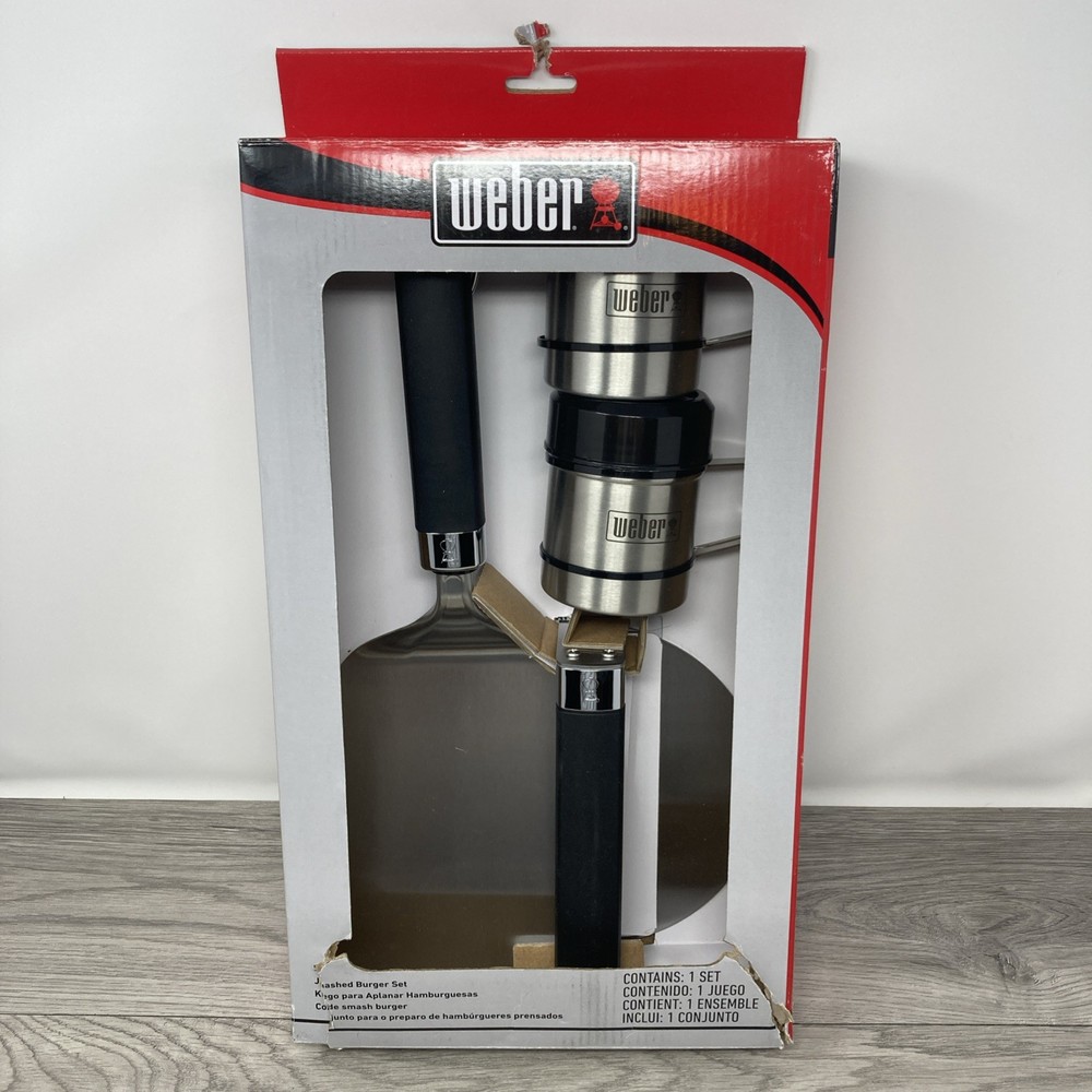 Weber Smashed Burger Set Burger Press Wide Spatula 2 Seasoning Shakers NIB