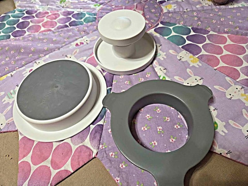 Pampered Chef Burger Slider Press #1174 (up to 1/2 lb) Compact Dishwasher Safe gallery