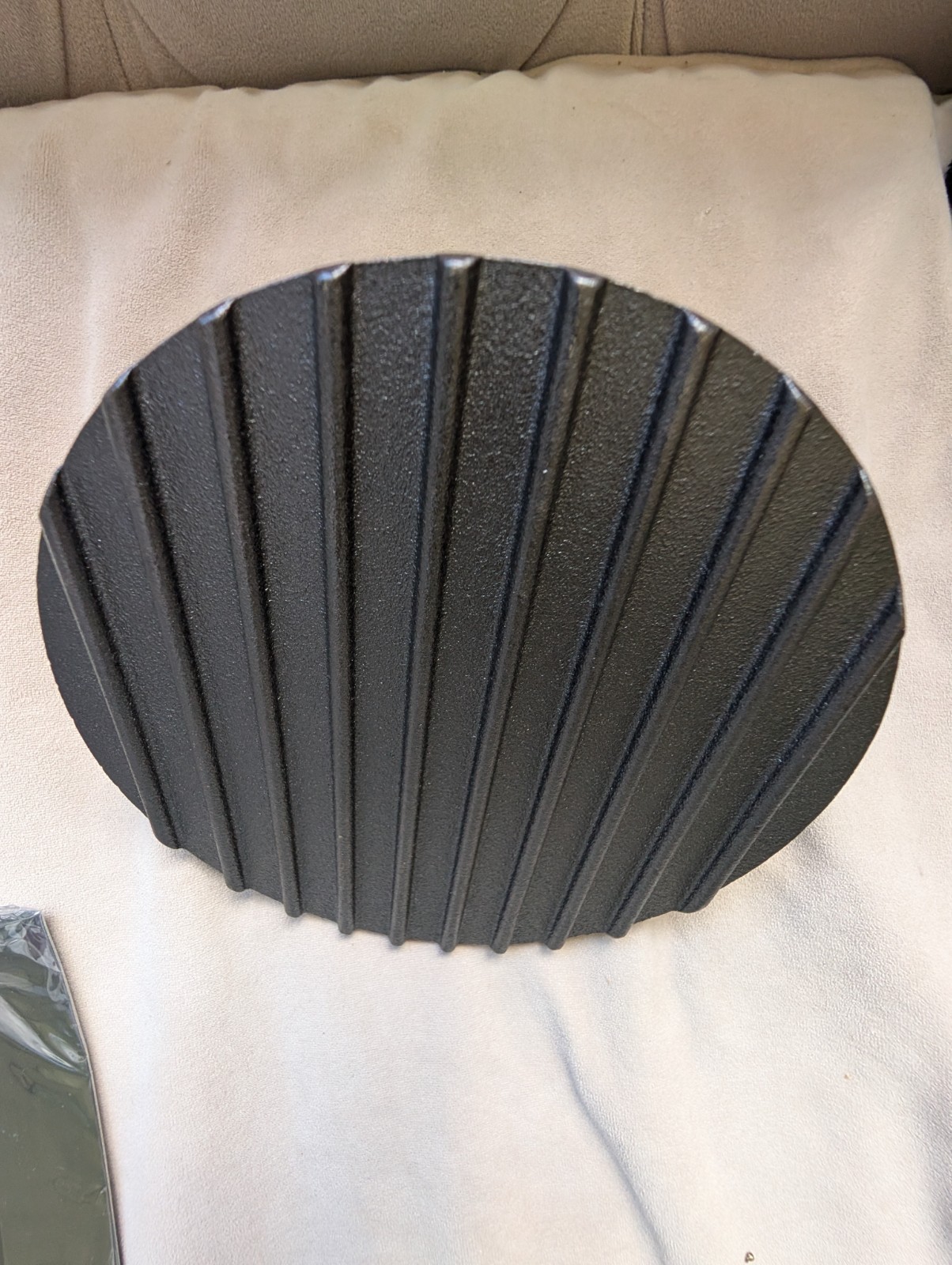 SHIZZO Smash Burger Press Kit, Cast Iron Round + Rectangle Heavy Duty Smasher gallery