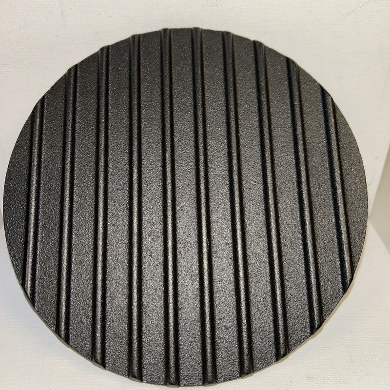 Shizzo Burger Press Kit, Cast Iron Rectangle & Round Grill Press (3-6) gallery
