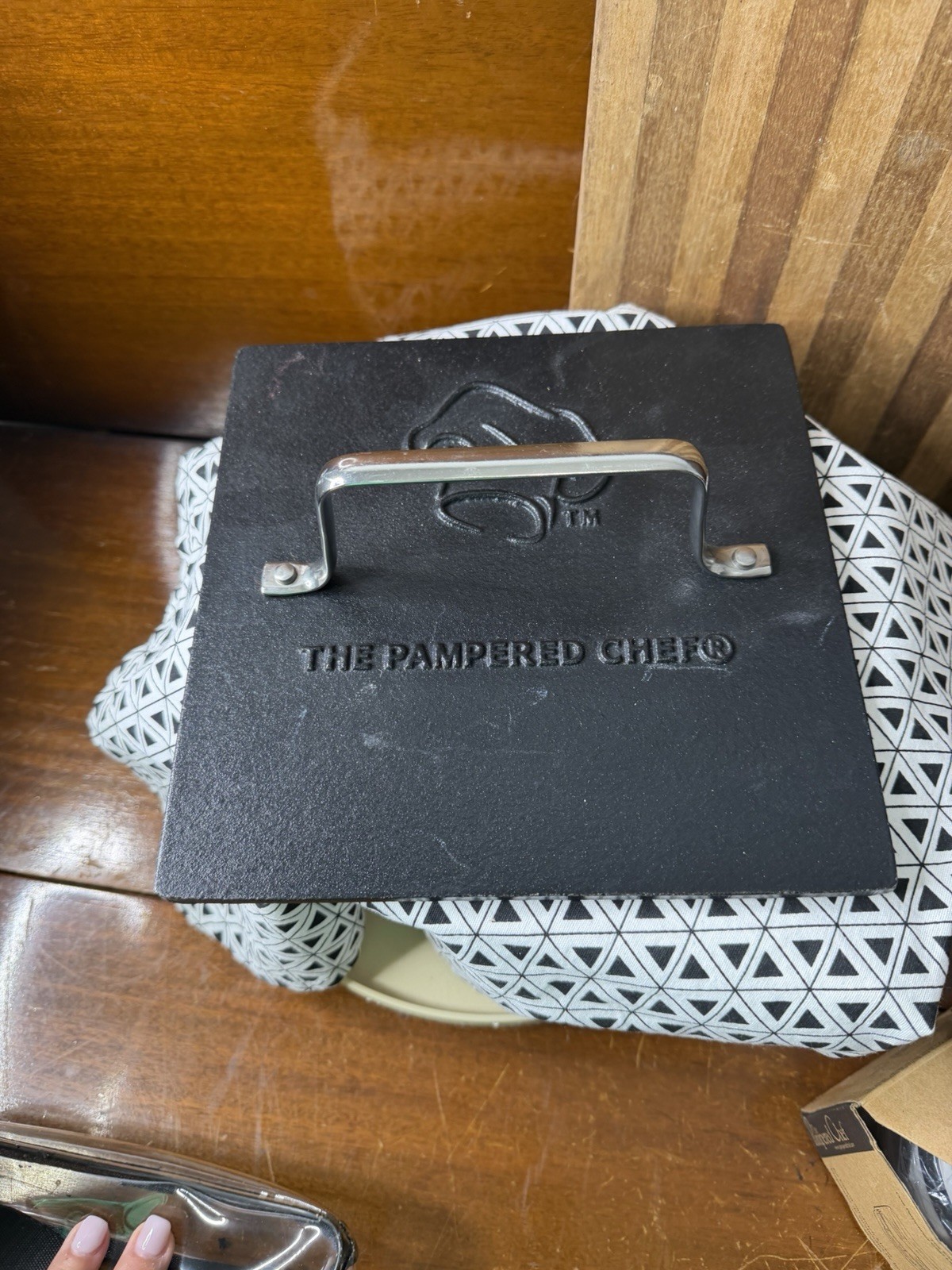 PAMPERED CHEF Cast Iron PANINI Heavy SQUARE GRILL Press BURGER Bacon 8.5" GG gallery