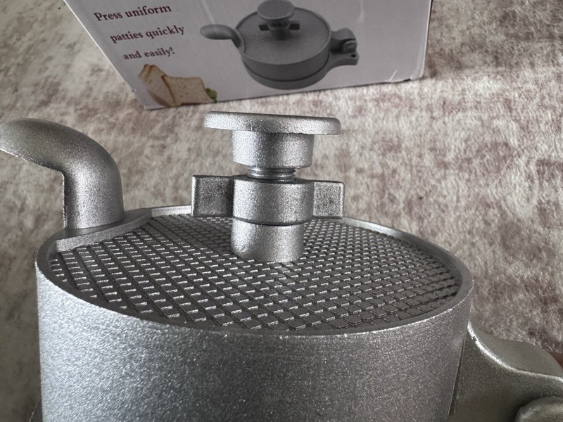 Adjustable Aluminum Burger Press Patty Maker 1/4lb to 3/4lb - Includes Papers gallery