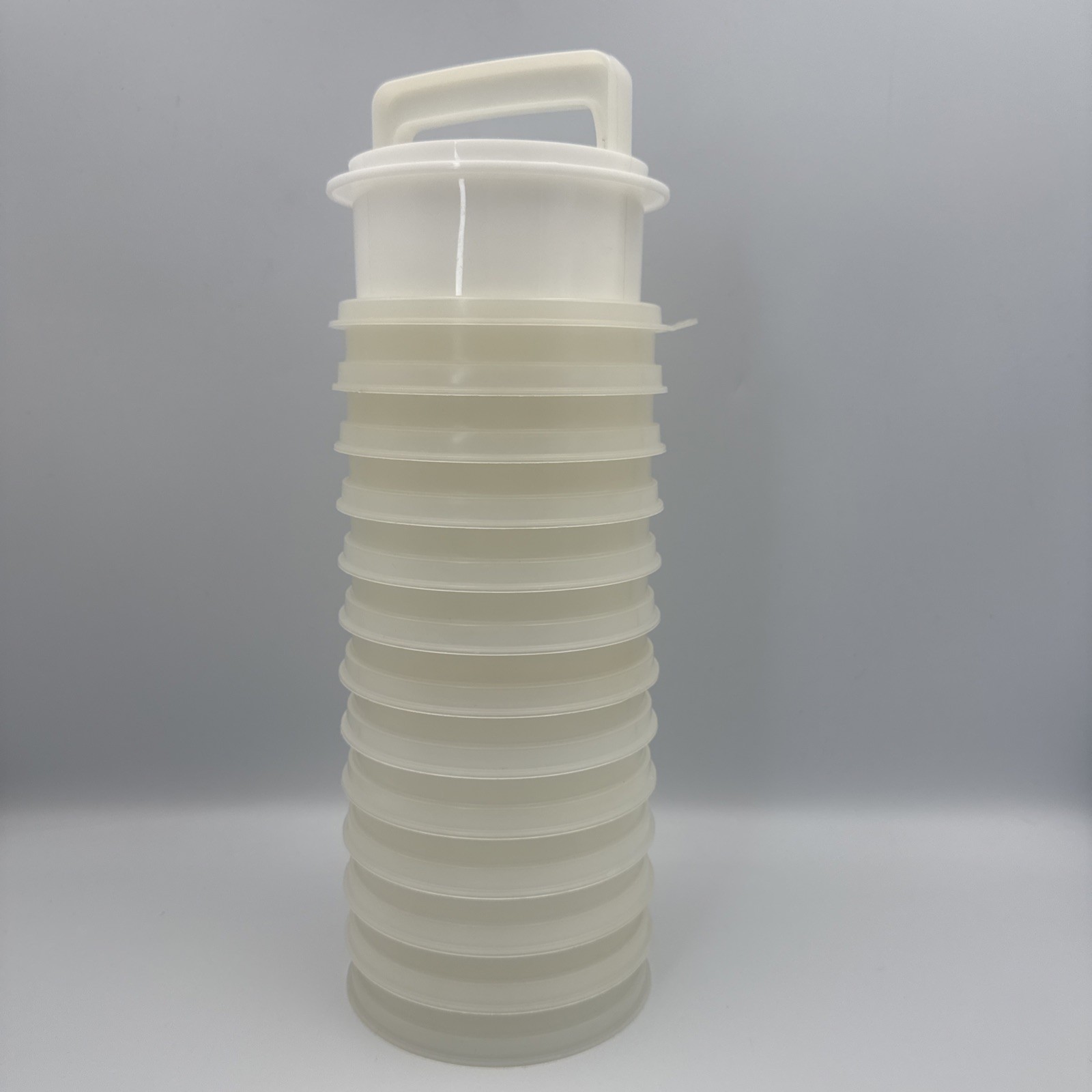 Vintage Tupperware 4" Hamburger Patty Press / Ring & 12 Freezer Keepers w/ Lid gallery