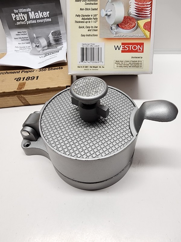 Weston The Ultimate Patty Maker With Parchment Paper Sheets gallery