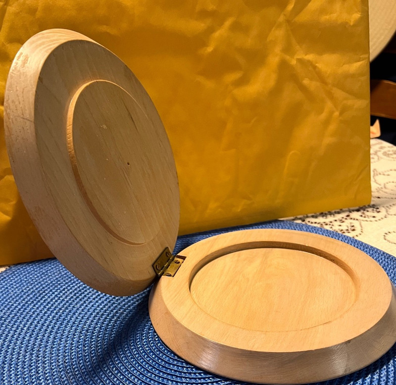 Vintage Wooden Hinged Hamburger Press with Label WALES Made in Japan & Roosters gallery