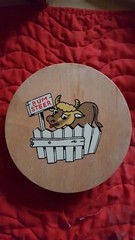 Vintage Wood Burger Press – Bum Steer – adorable cow behind picket fence