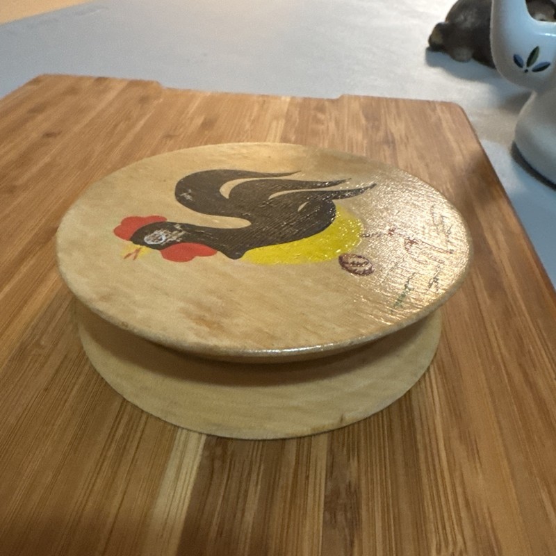 Vintage MCM Hamburger Press Wood Painted Rooster Good Condition 4” Diameter gallery