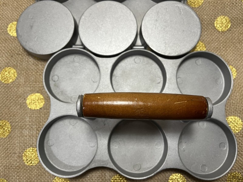 Norpro 6 Cavity Cast Aluminum 2 oz Mini Burger Press- Grilling Time! gallery