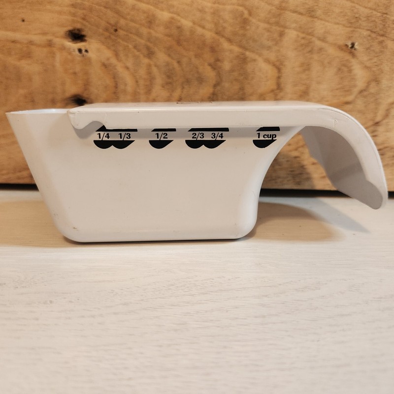 Pamperchef: Lot of One Measuring Cup and Two Measuring Spoons Kitchen Gadgets gallery