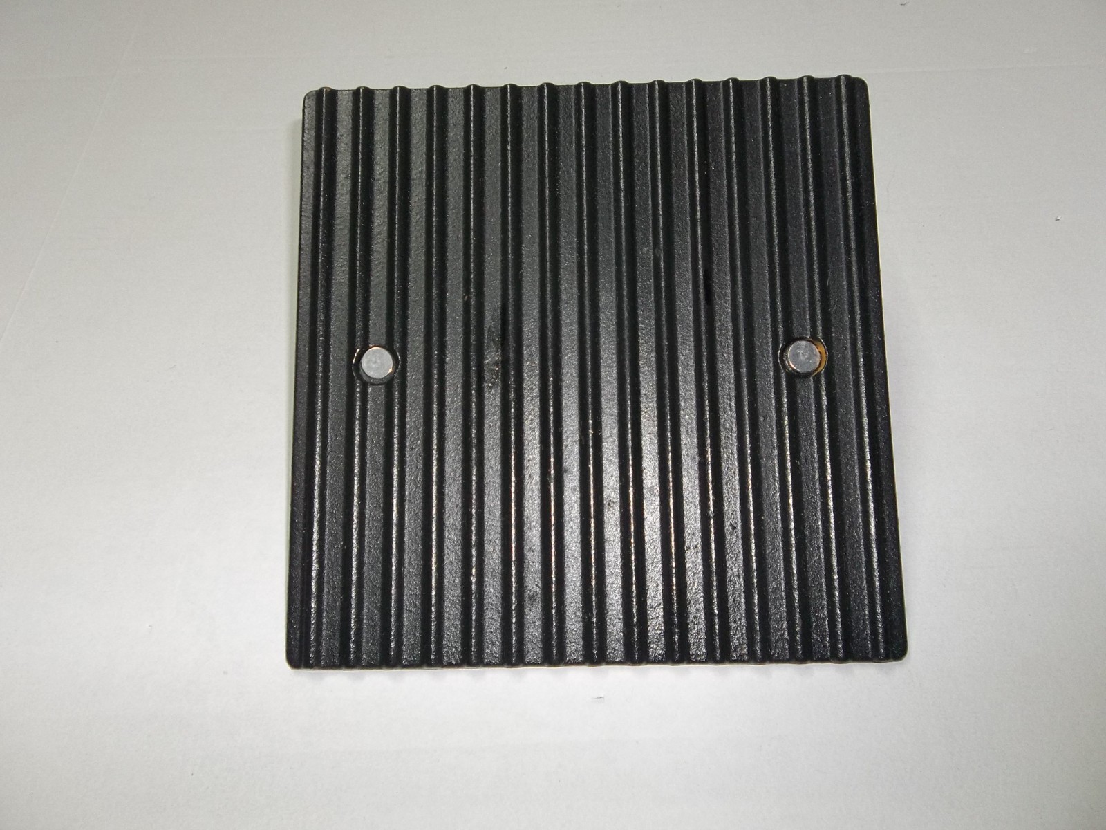 The Pampered Chef Heavy Large Grill Press 8.5 Square gallery