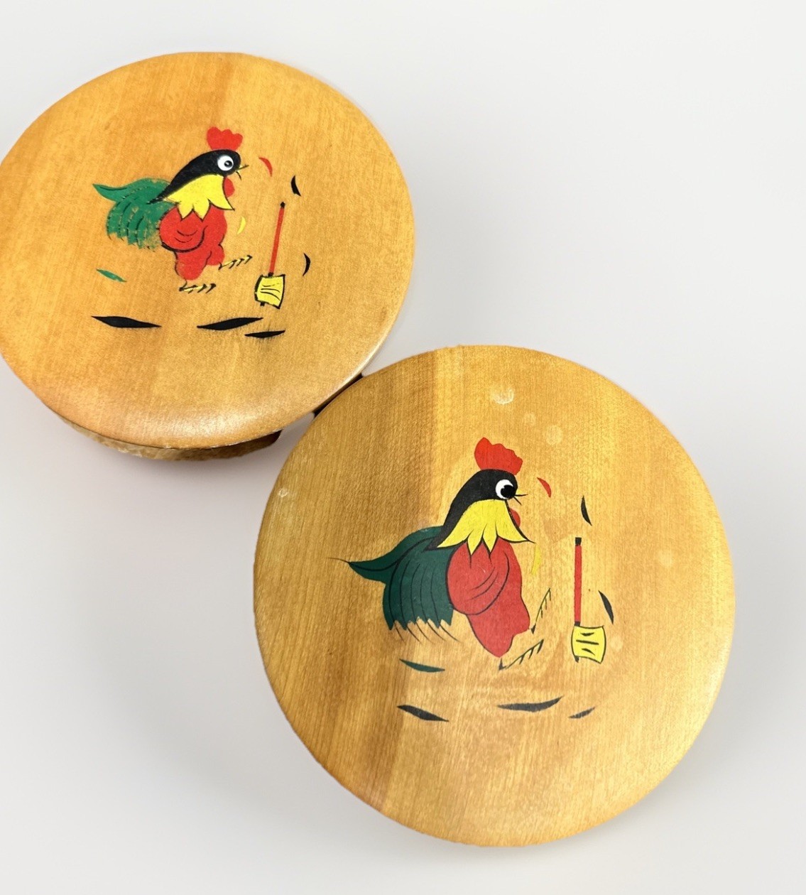 Vintage Pair MCM Hamburger Presss Wood Painted Rooster Good Condition 5.5” Dia. gallery