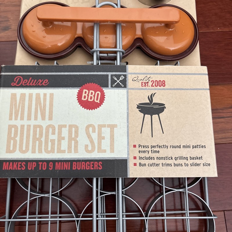 World Market Deluxe Mini Burger Set Mini/Slider 3-Hole Non-Stick Press 2.25" gallery