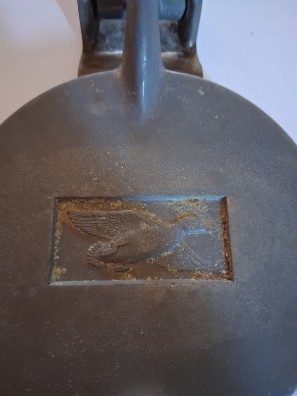 Hamburger Smasher Cast Aluminum A Duck On The Top 5.25 Inchs Across By Sears gallery