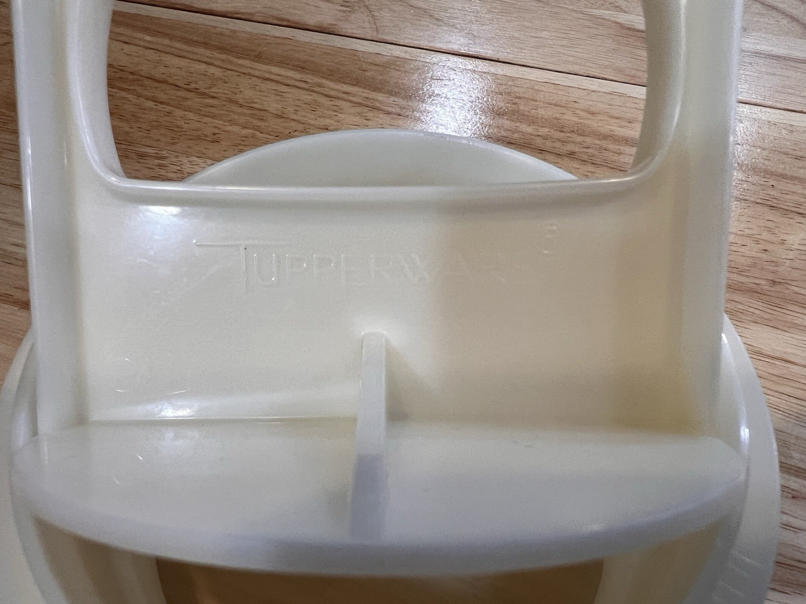 Vintage Tupperware Hamburger Patty Press & Ring White Plastic Burger Maker gallery