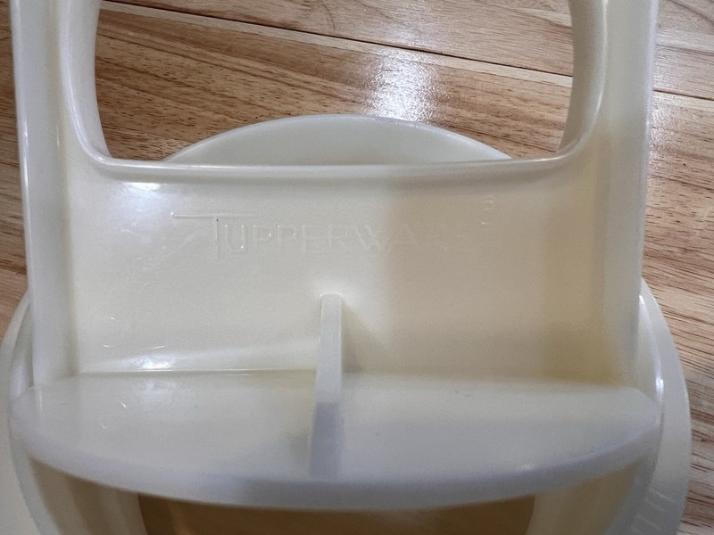 Vintage Tupperware Hamburger Patty Press & Ring White Plastic Burger Maker gallery