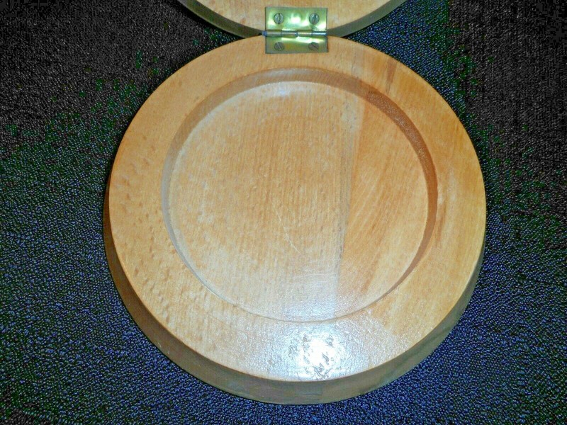TRANSCO Round Wooden Hamburger Press Roosters Fighting Hanging Hinged MCM Japan gallery