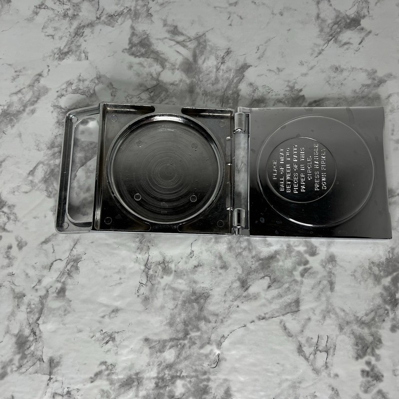 Vintage Foodco Hamburger Press Solid Die-Cast Lifetime Aluminum w/ Original Box gallery