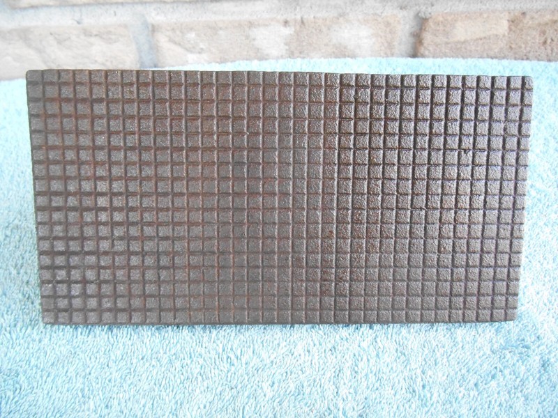 VINTAGE WINCO #70 CAST IRON MEAT PRESS gallery