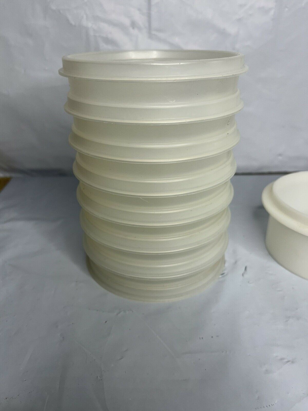 Tupperware Hamburger Press & 8 Freezer Keepers/Storage and Lid USA gallery
