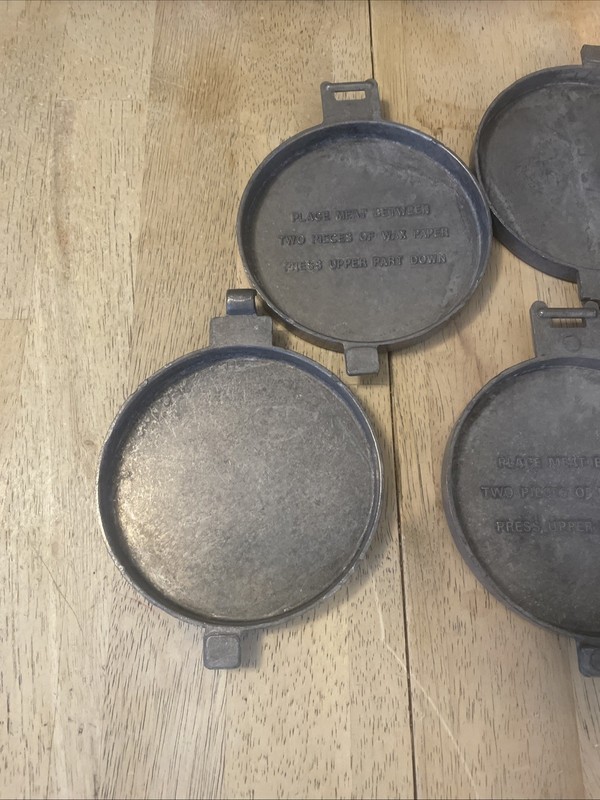 Set of 2 Vintage Aluminum 3.5” Hamburger Press Patty-Maker Bull & ChefTaiwan gallery