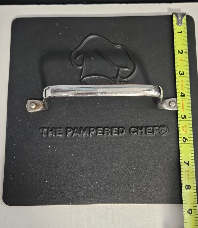 Pampered Chef Cast Iron Grill Press #2875 8.5 X 8.5 Burgers Or Bacon gallery