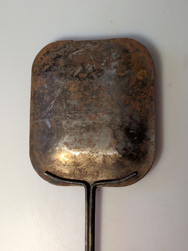 Vintgae 1950s Metal Hamburger/Sandwhich Griller gallery