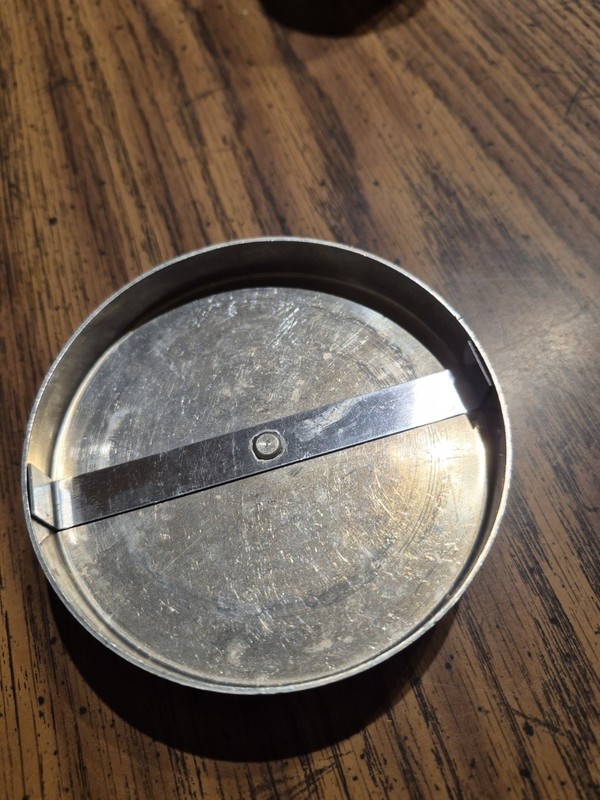 Vintage 1960s Heuck Burger Press Metal CIN'TI 20.0. US Pat D191367 USA EUC gallery