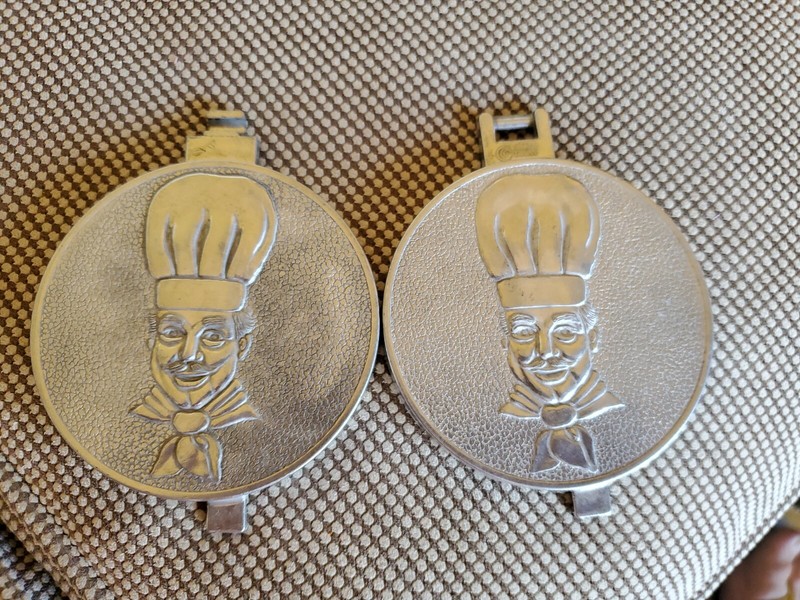 Vintage 1950s Hamburger Press Aluminum Ground Meat Burger Slider Embossed Chef gallery