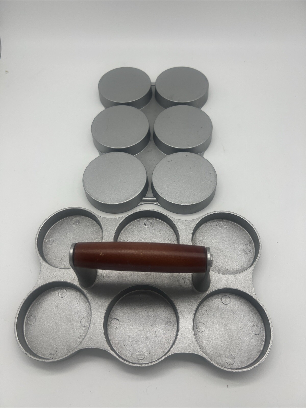 Mini Burger Press Makes 6 Patties EUC gallery