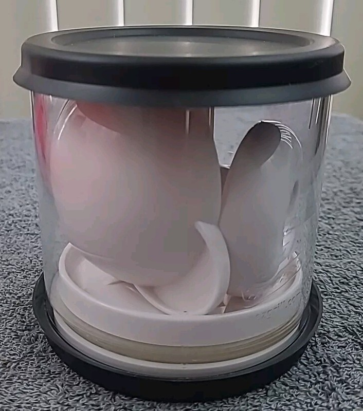 EZ Press N Grill BP-1 Perfect Burger Patty Maker Container NEW As Seen On TV gallery