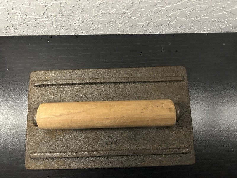 Vintage Outback Steakhouse Cast Iron Burger Press Wood Handle Grill Heavy Rare gallery