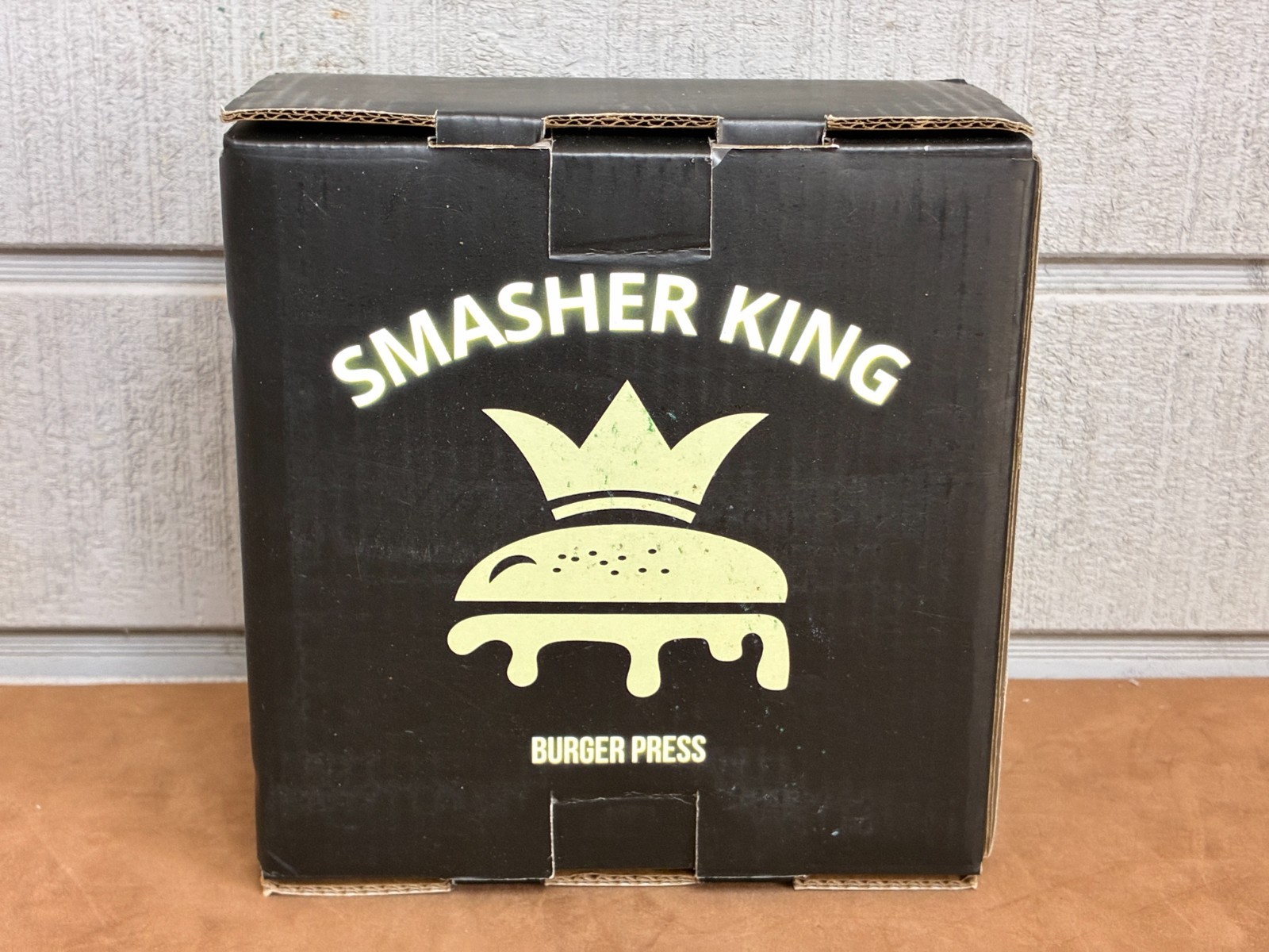 SMASHER KING Burger Press w/ Packet of Patty Paper ~ Premium Cast Iron ~ NIB gallery
