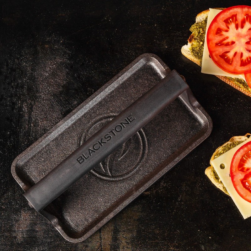 Blackstone 5553 PreSeasoned Cast Iron Griddle Press Medium Heavy DutyMeat, Bu... gallery