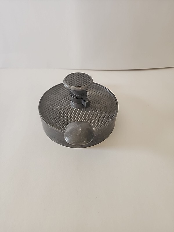 VTG HAMBURGER PRESS TURN DIAL SIZE INCH THICKNESS 4 5/8 " X 1 ... gallery