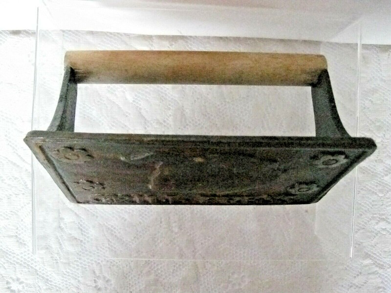 Vtg Cast Iron Bacon Press 4in x 7in Farm Pig Flowers Home Town Grill Press gallery
