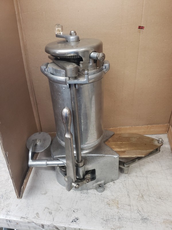 BurgerMaster Food Former, an early commercial hamburger patty-making machine gallery