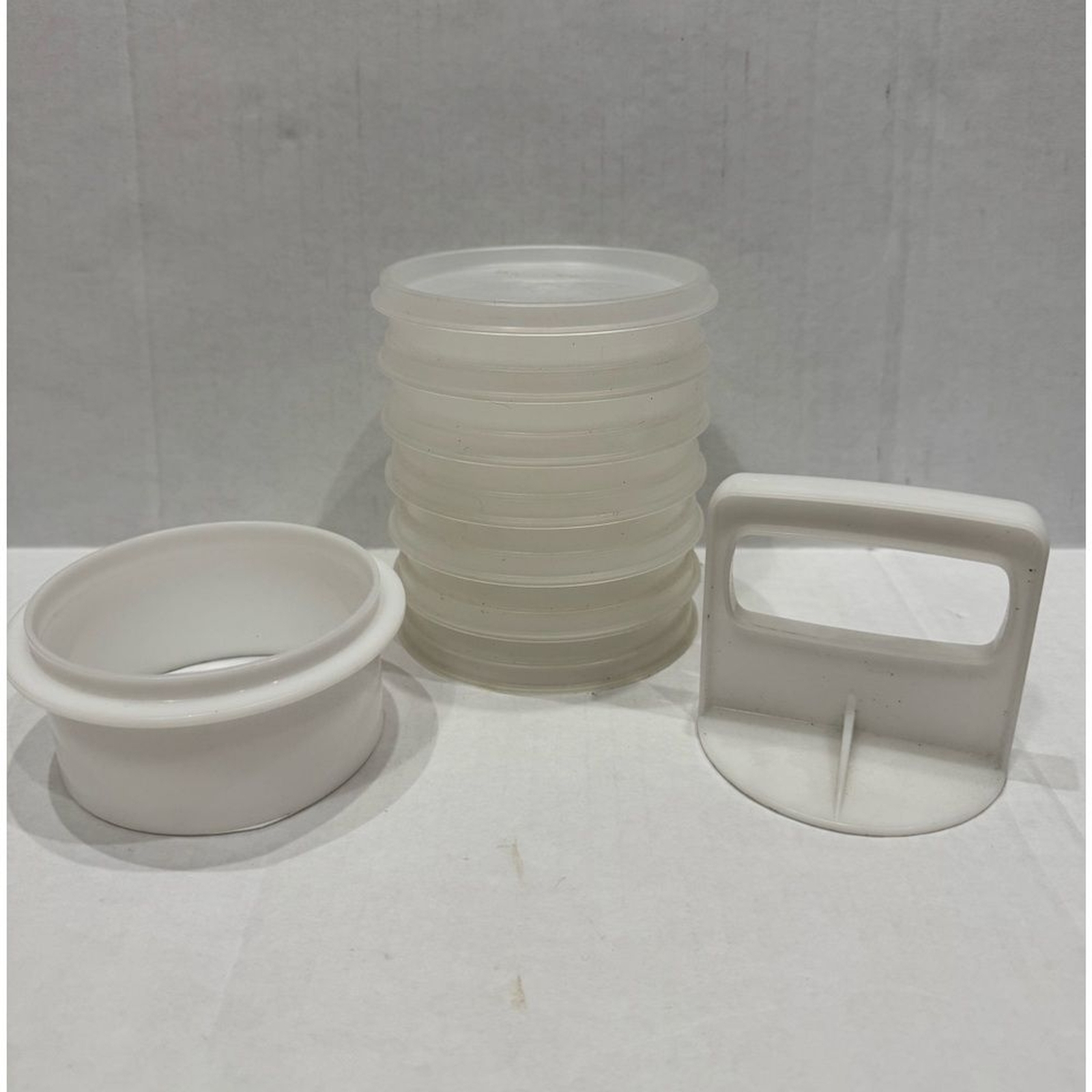 Vintage Tupperware 4" Hamburger Press + 6 Patty Holders + Lid gallery