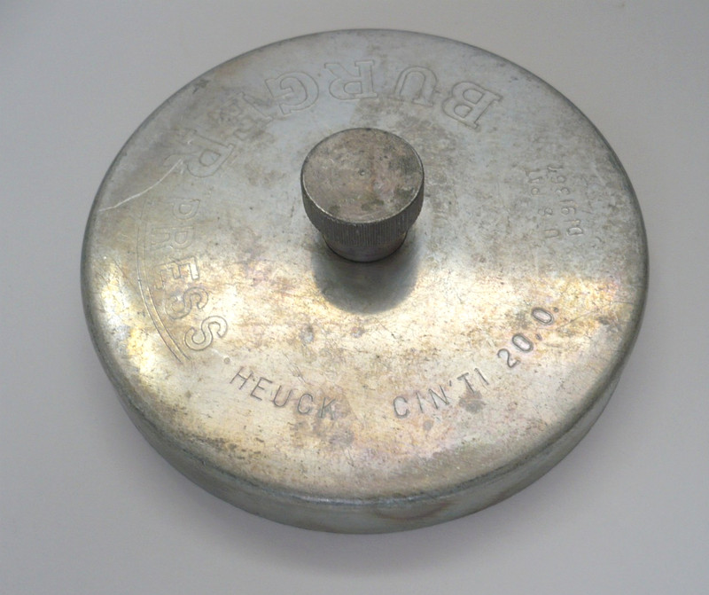 Vintage Heuck Aluminum Burger Press gallery