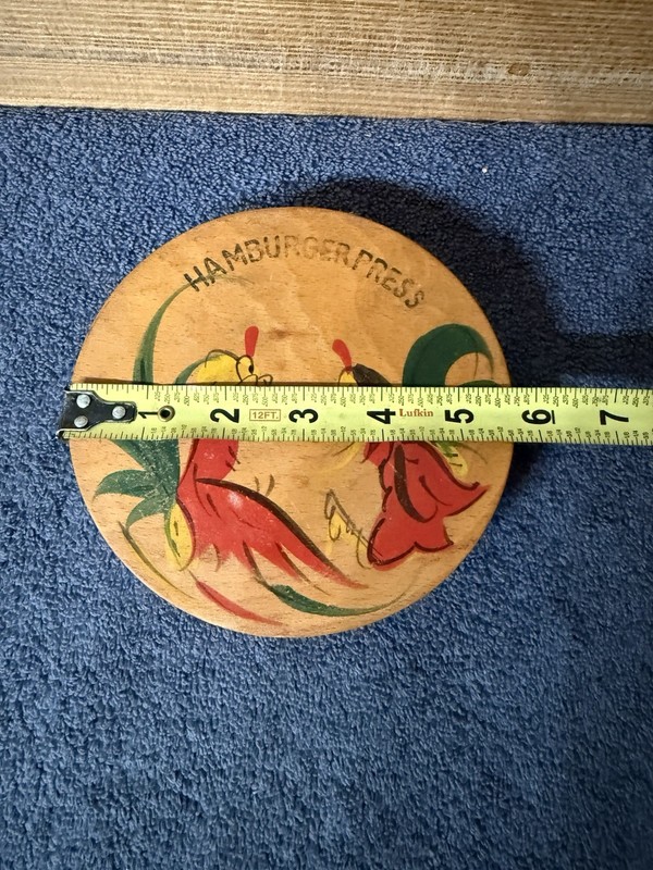 Vintage Round Wooden Hamburger Press With Two Roosters Fighting 6.0”. Japan gallery