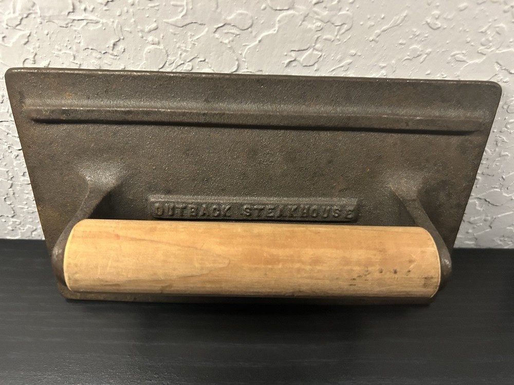 Vintage Outback Steakhouse Cast Iron Burger Press Wood Handle Grill Heavy Rare