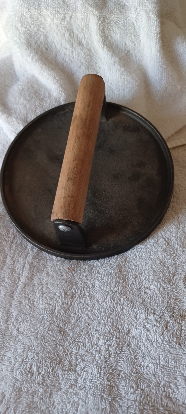Unbranded Burger Meat Press 7" Round Heavy-Duty Cast Iron Wood Hand gallery