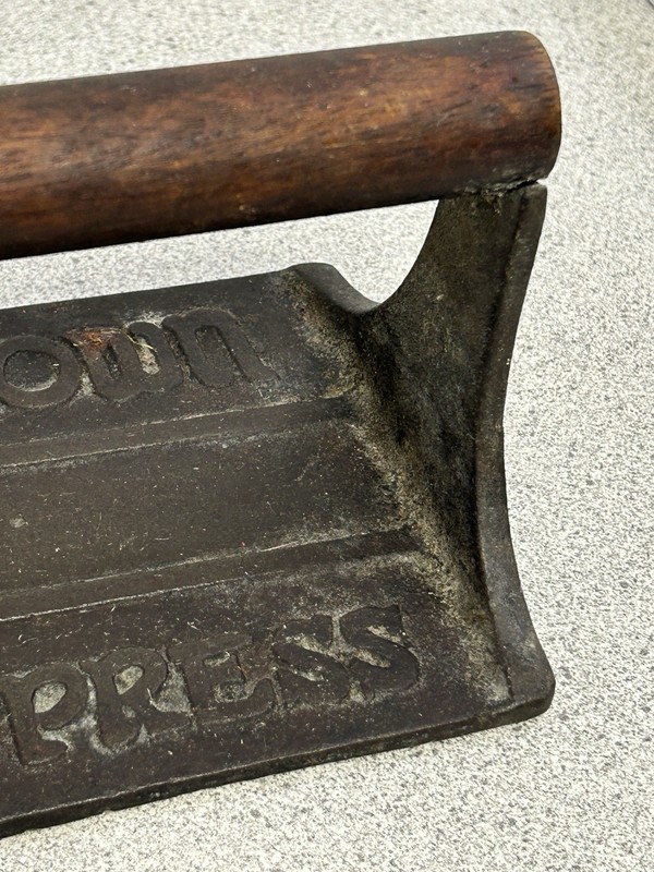 Vintage Cast Iron Grill Bacon Press With Wooden Handle - Pig & Flower gallery