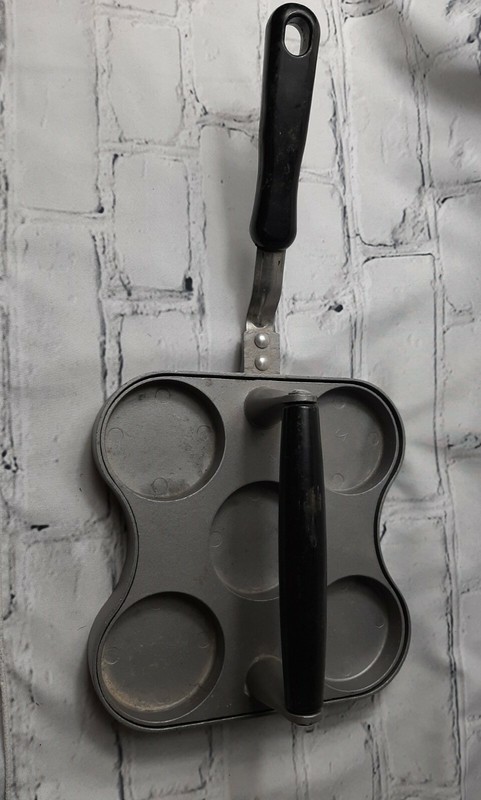Big City Slider Hamburger Frying Cook Weighted Press Round Square Lid Skillet gallery
