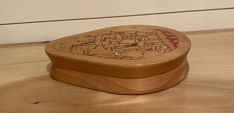 Wooden Hamburger Press Vintage Retro BBQ Picnic Scene Black White Red 7.5” gallery