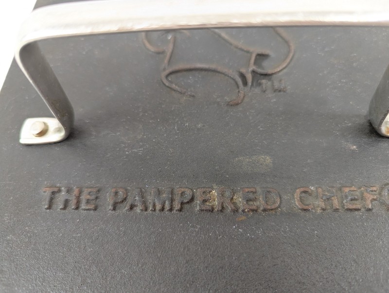 Grill PRESS Pampered Chef #2875 CAST IRON 8.5” Square BURGERS Bacon Meat gallery
