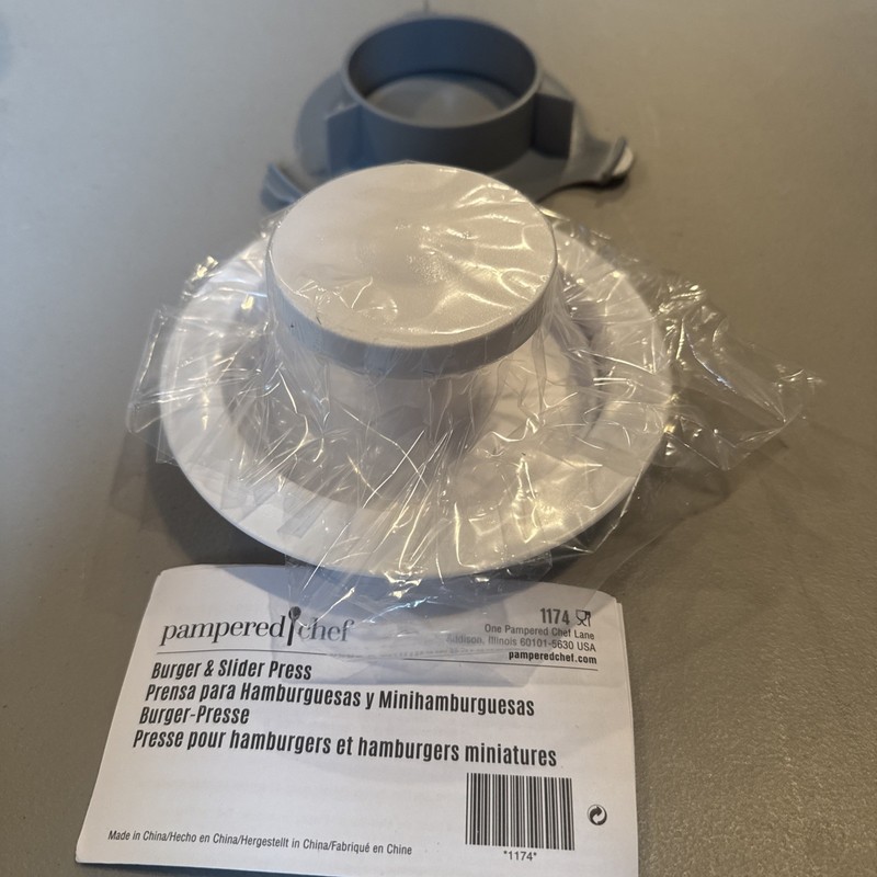 Pampered Chef Burger & Slider Press #1174 New Sealed Package Adjustable 3 Pieces gallery