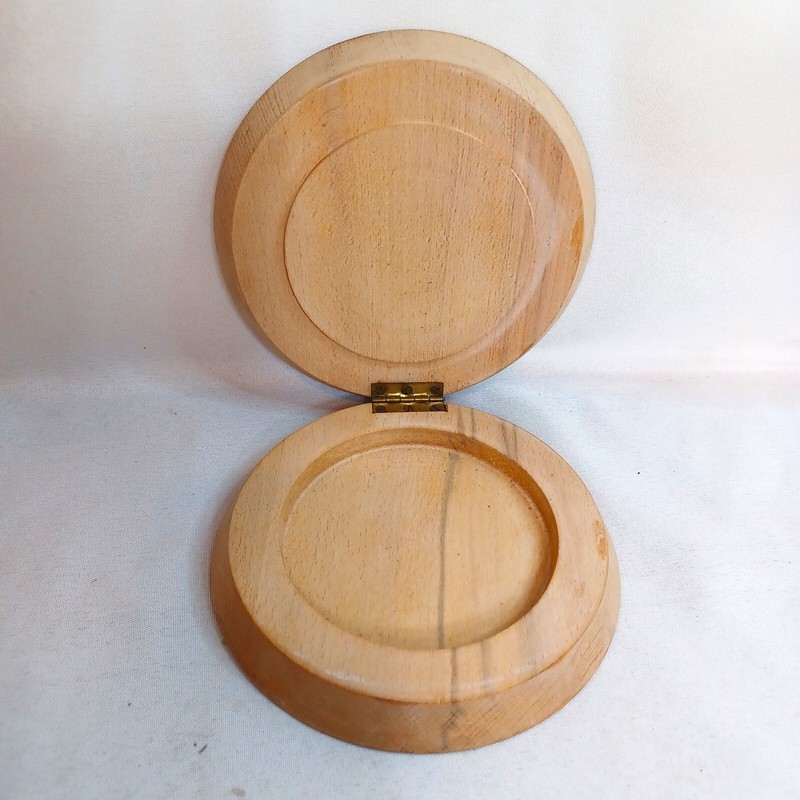 Wooden Hamburger Press Vintage Fighting Cocks Roosters Kitchy Cabincore gallery