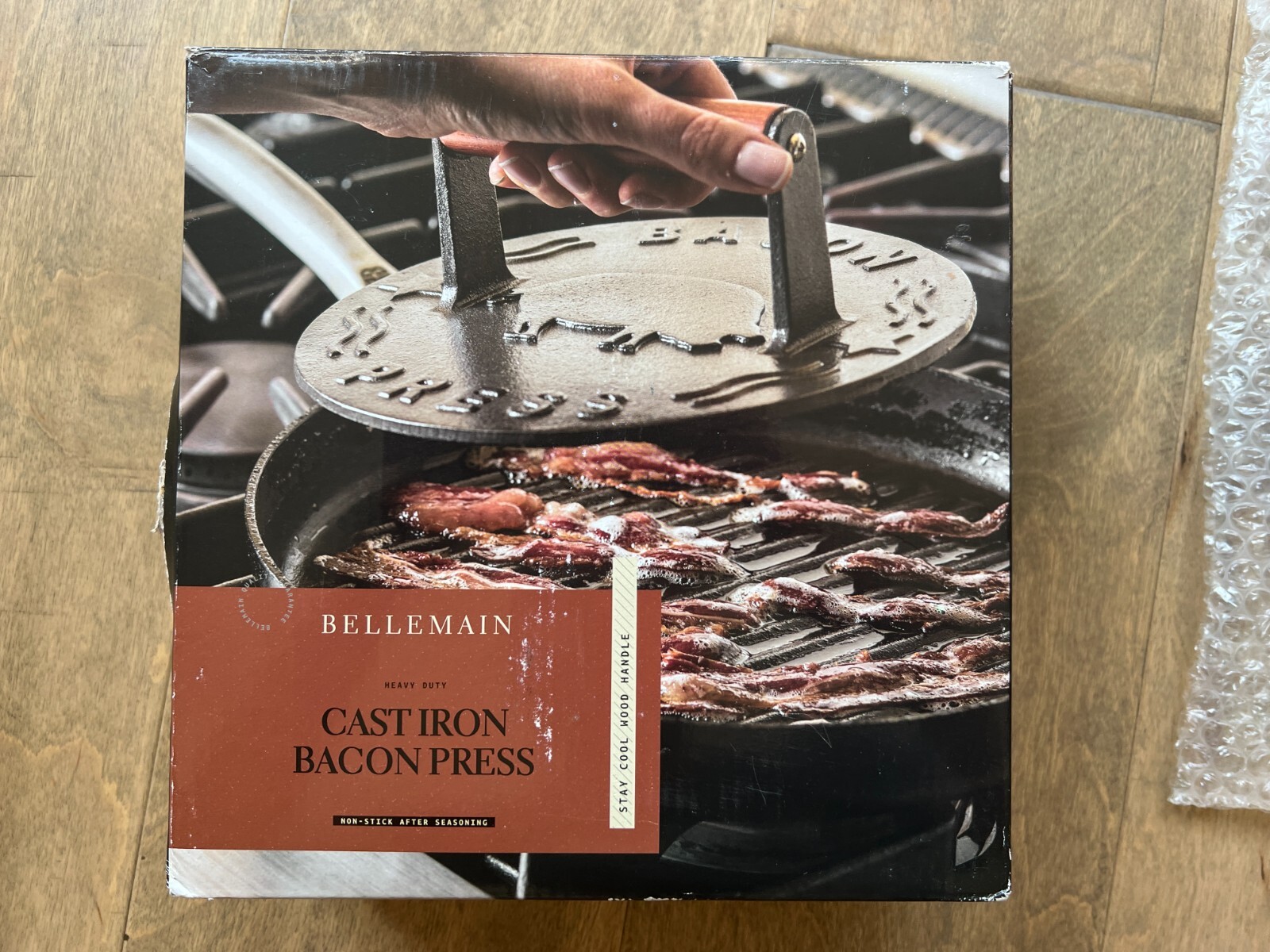 Bellemain Cast Iron Heavy-Duty Non-Stick Bacon Press With Wood Handle 8.75" gallery