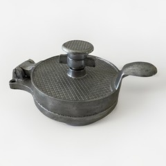 Hamburger Press Cast Aluminum Patty Maker 1/2” Thick Burger Mold Kitchen Tool